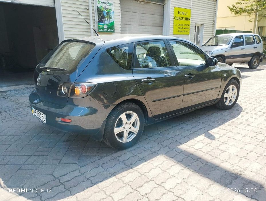 Mazda 3 hatchback