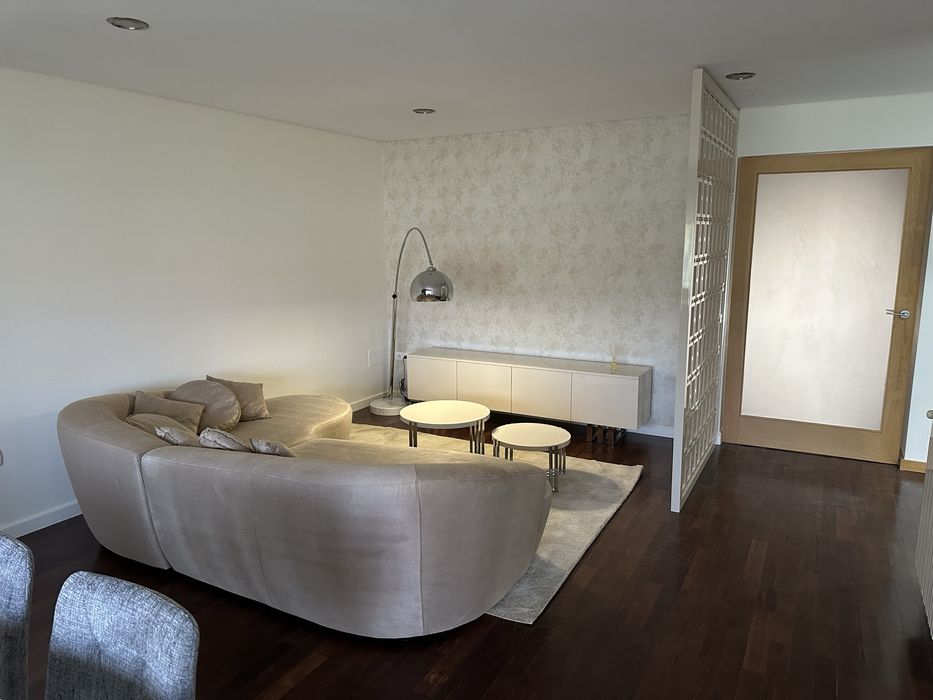 Apartamento T2 para arrendamento - Caldelas