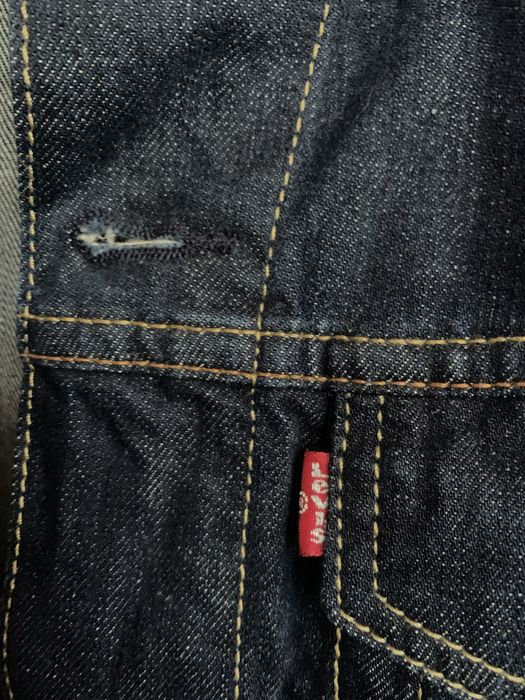 Джинсова куртка levis