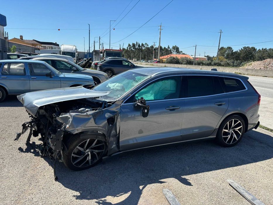Peças Volvo V60 T8 do ano 2020