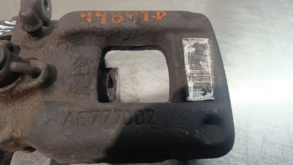 Pinça travão / maxila de travão trás direita OPEL Combo Furgão/Combi (