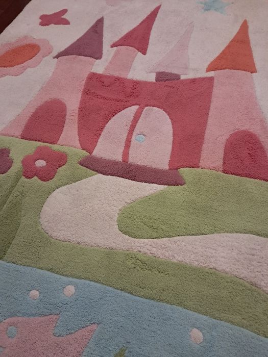 Tapete rosa infantil