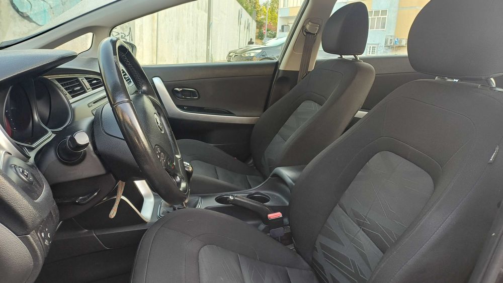 Kia Ceed SW 1.4 CRDi EX | Nacional | Histórico Kia | 137k km