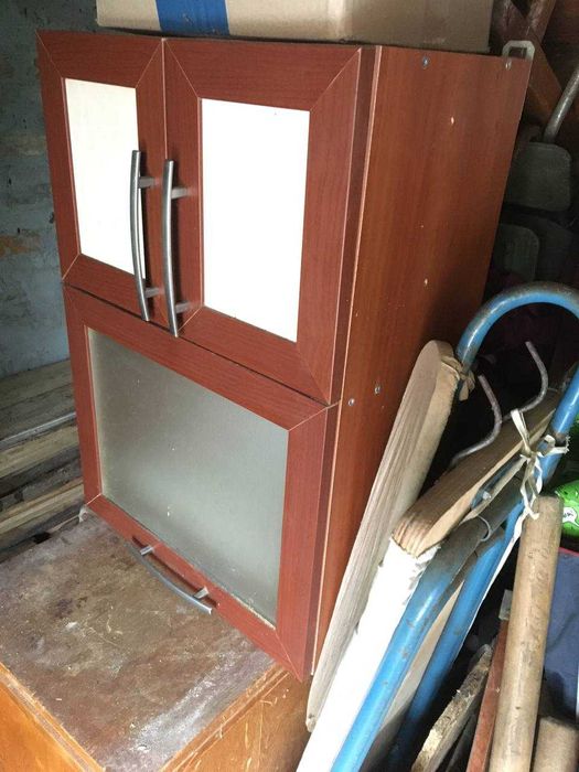 Кухонный шкаф для посуды