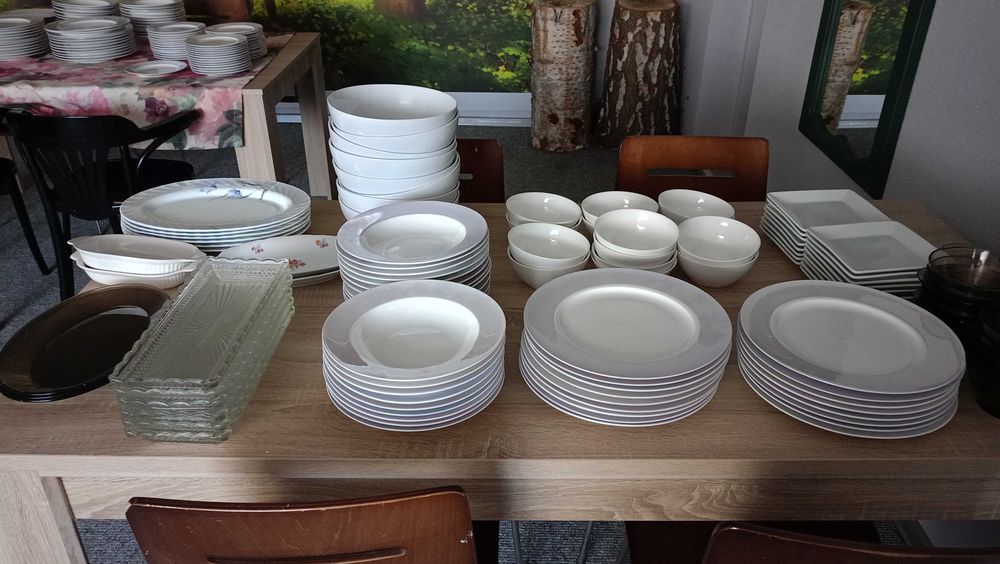 Zastawę stołową sprzedam