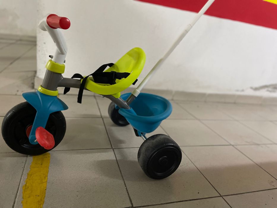 Triciclo de criança