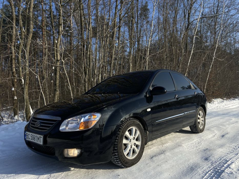 Продам легковий автомобіль Kia Cerato 
2007 рік 
1.6 дизель 
Детальніше за телефоном 
09******80