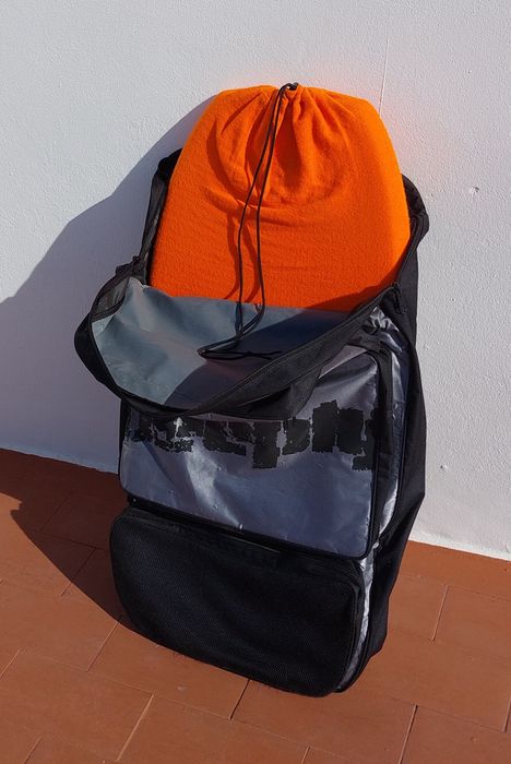 Prancha Bodyboard 42 c saco e capa