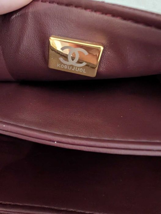 Сумочка Chanel 19 см з натуральної шкіри колір "спіла вишня"