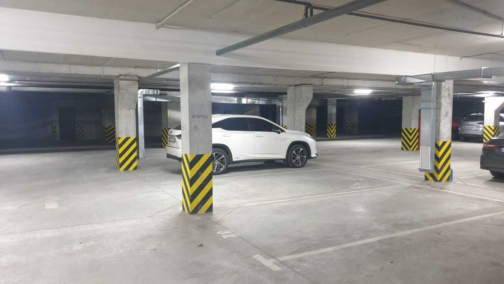 Продам паркоместо семейное на два автомобиля в ЖК "Грани"