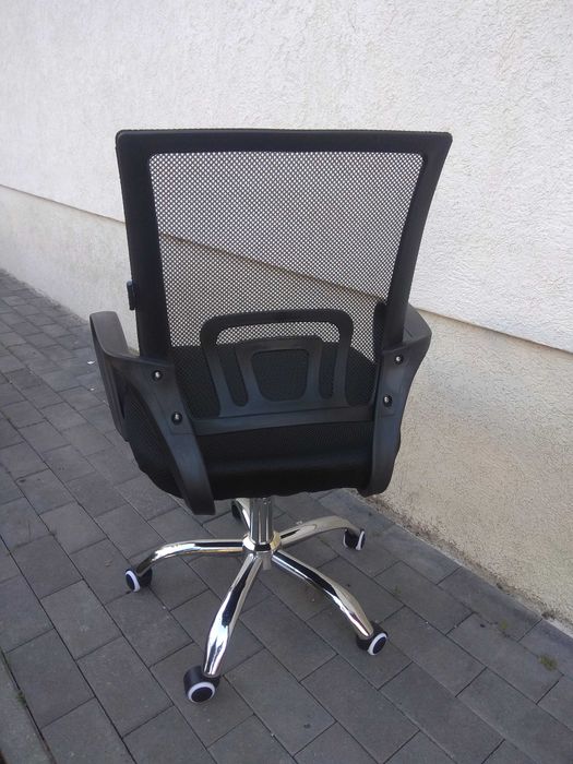 офісне крісло з мікросітки на колесах; офиссное кресло компьютерное