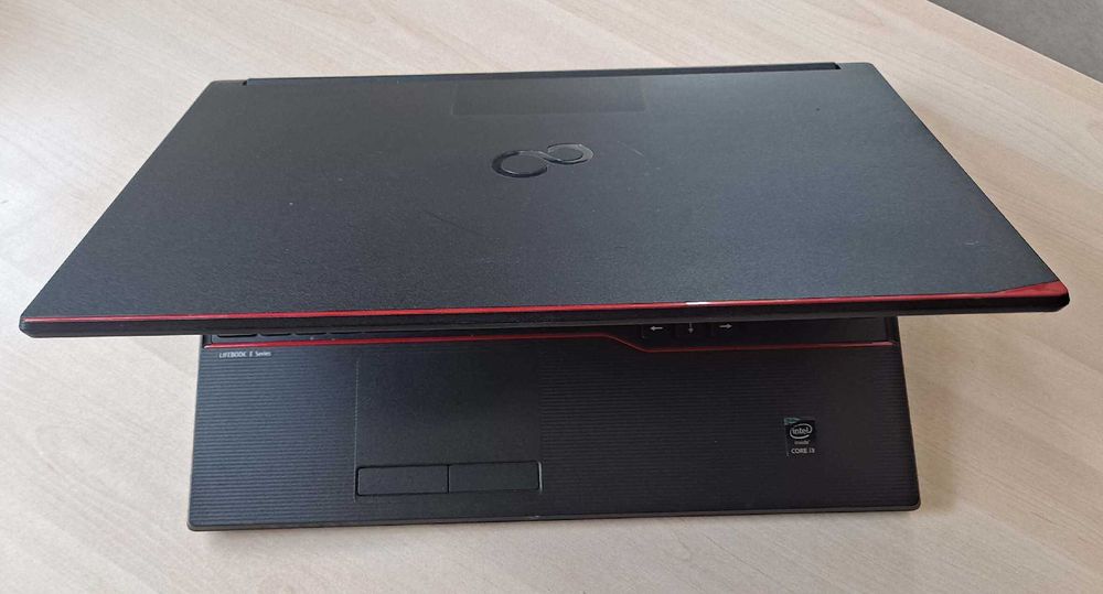 Laptop Fujitsu Lifebook Series E i3 4th 2,40Ghz 8GB 250SSD USB3.0 15,6'  Gwarancja