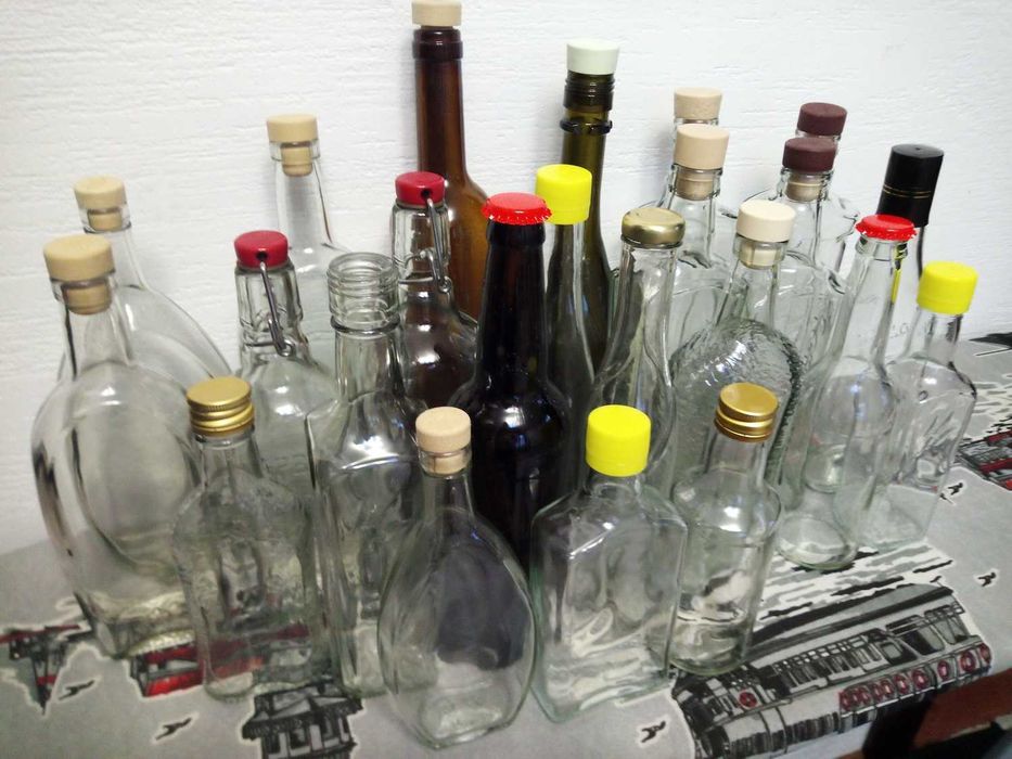 Продам алюмінієвий ковпачок (кришка) для скляних пляшок.