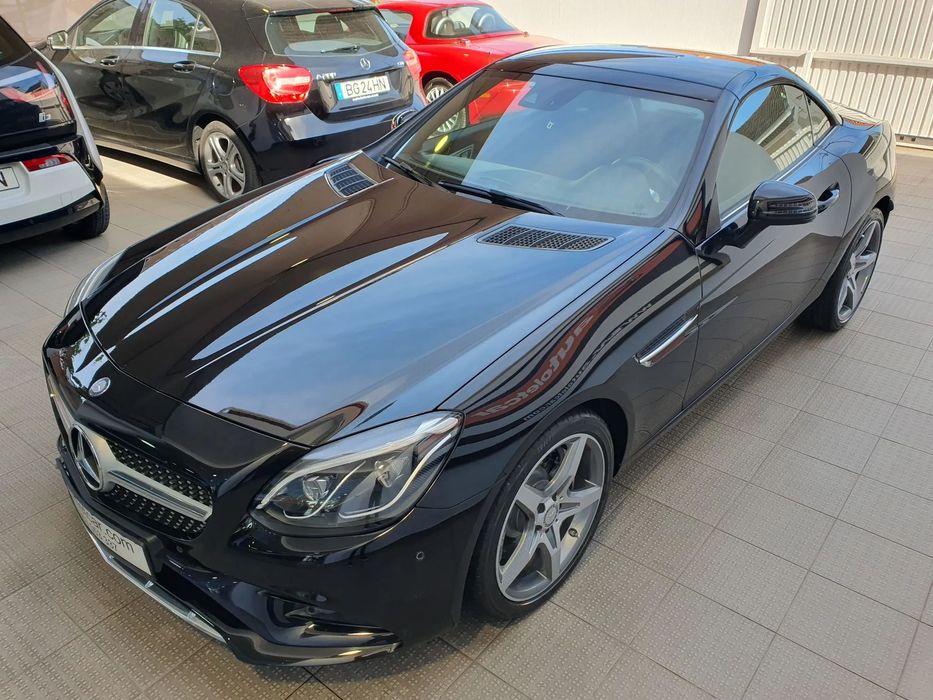 Mercedes-Benz SLC 180 9G-TRONIC RedArt Edition