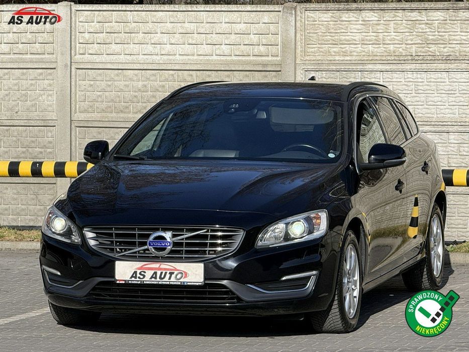 Volvo V60 2,0D4 181KM Momentum/Ledy/Xenon/Skóry/Navi/PDC/Serwis/