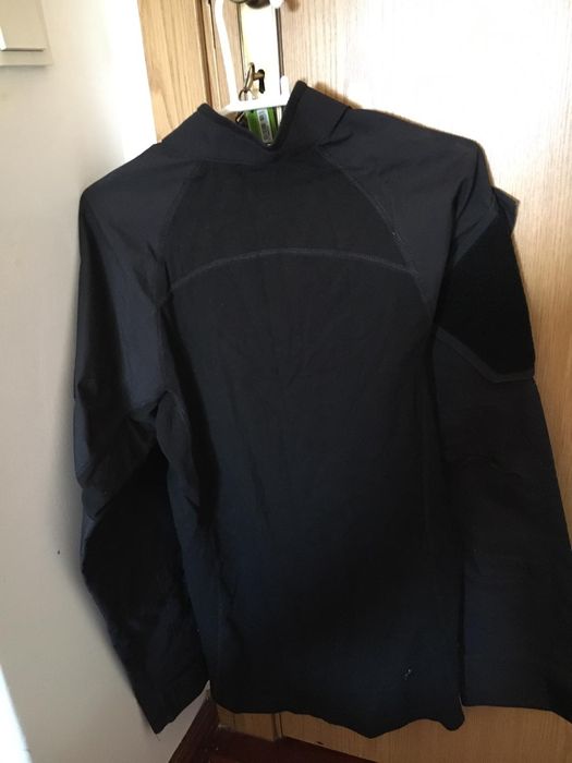 Vendo camisa combate Invictus