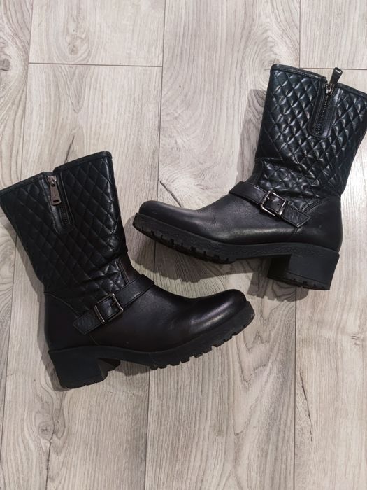 Botki  pikowane czarne