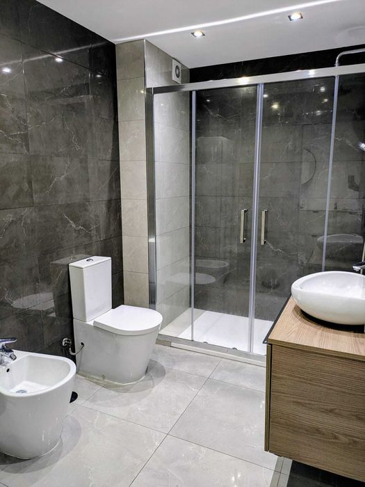 Apartamento T2 de 80m2 e garagem fechada em Coimbra