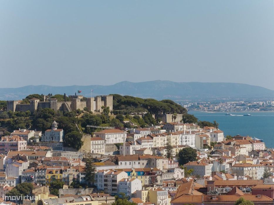 Penthouse T5 com vista, Campo Mártires da Pátria, Lisboa