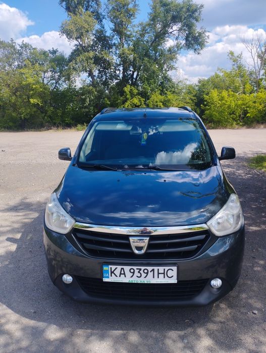 Продам авто dacia lodgy 2013