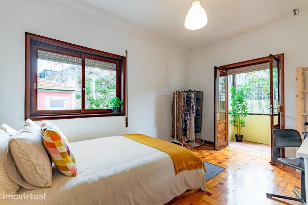 Quarto - localizado em Bonfim Porto