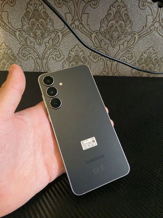 Samsung Galaxy S25 FE 128GB (Європейська версія) ідеал, 0 циклів