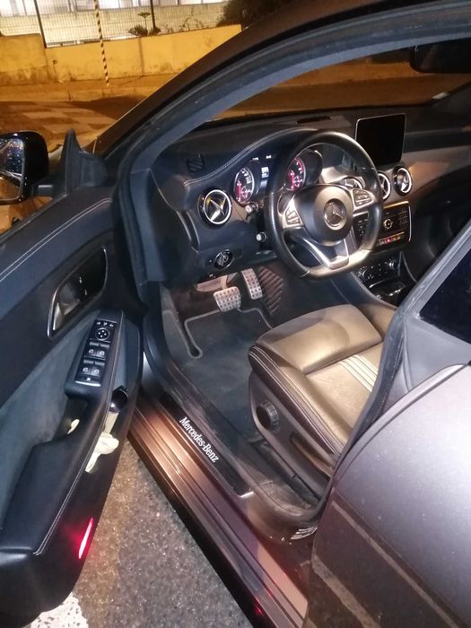 Mercedes CLA 180 Chooting Break AMG line