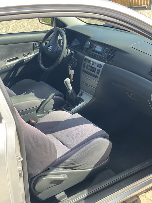 Toyota Corolla — fotografia 8