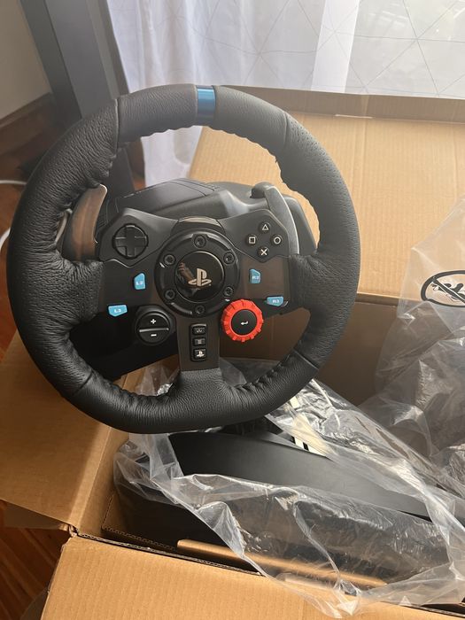 Logitech g29 volante + pedais + luvas **Como novo**