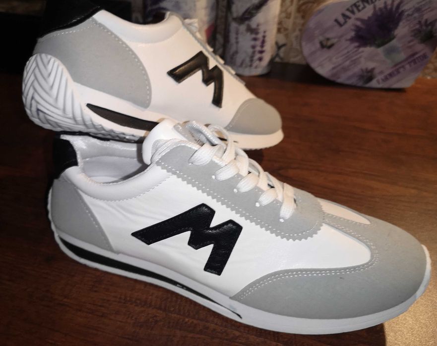 Buty sportowe unisex, damskie, męskie rozmiar chinski 41? (wkładka 25)