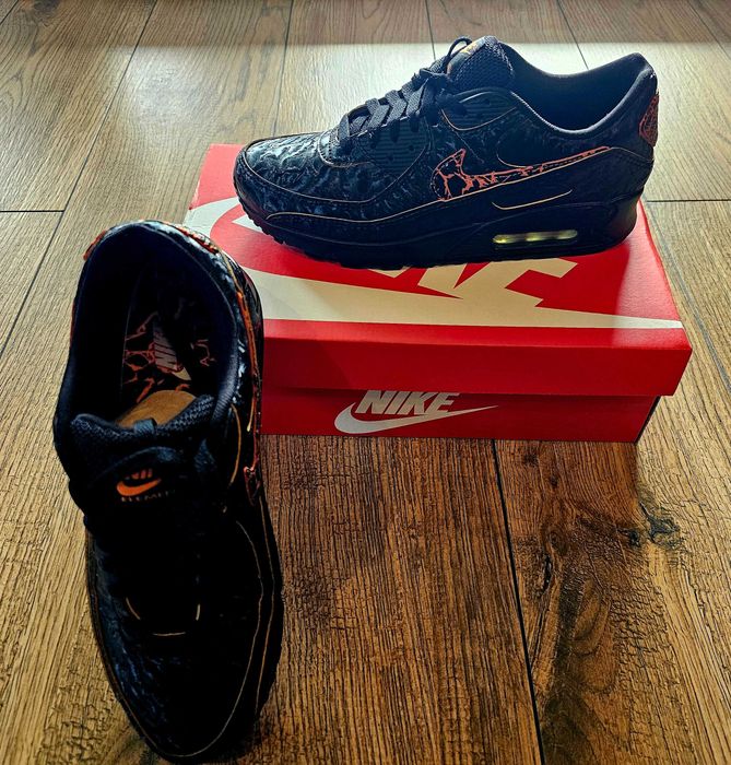 Nike Air Max 90 QS Wulkan r.41
