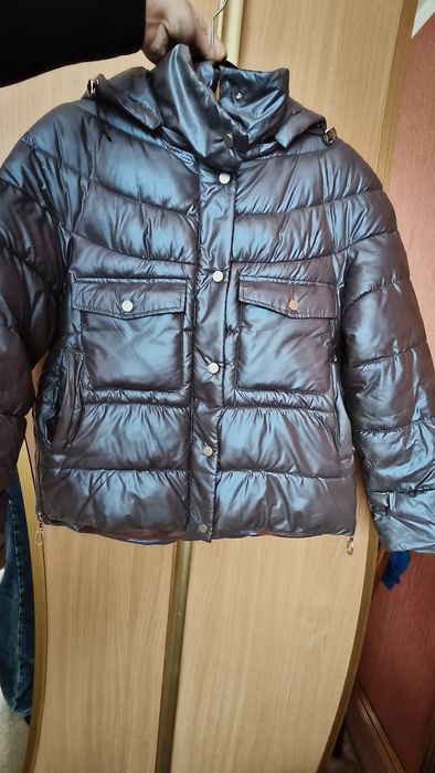 Куртка фіолетового кольору