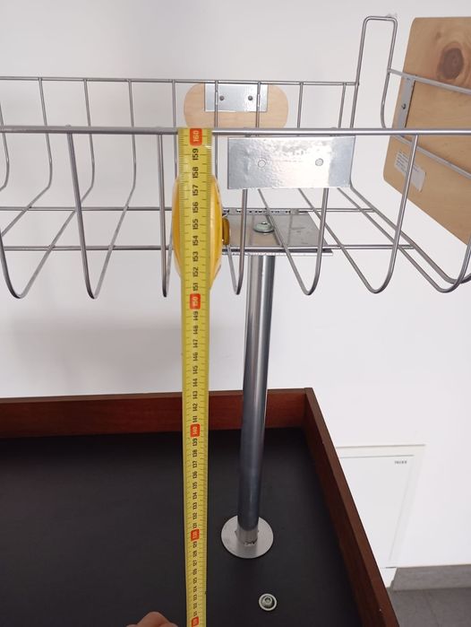 Regal  stal i  drewno)