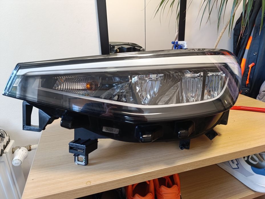 Id 4 volkswagen фара ліва передня оригінал