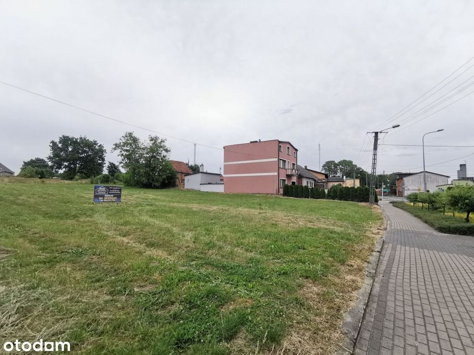 Działki budowlane w centrum (3 szt.)- Lipka