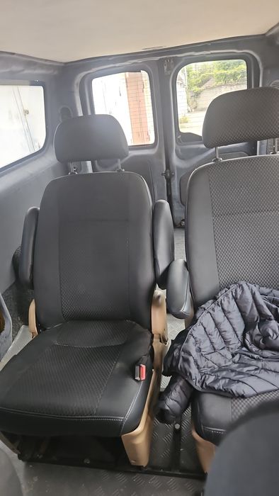 сітроен джампі 2007 рок 2.0 HDI