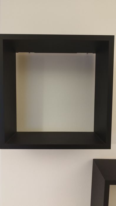 Conjunto de três cubos pretos