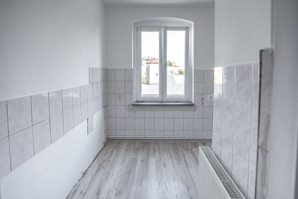 Sprzedam Mieszkanie w kamienicy  50m + garaż - Widok 6