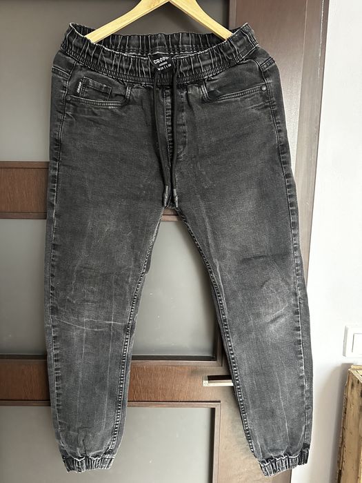 Dżinsowe joggery Cropp rozm. 28/30