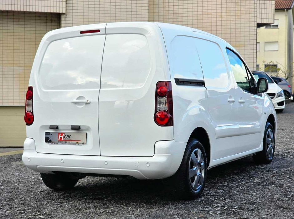 PEUGEOT PARTNER L1 1.6HDI 90CV "3 LUGARES" "IVA DEDUTÍVEL"