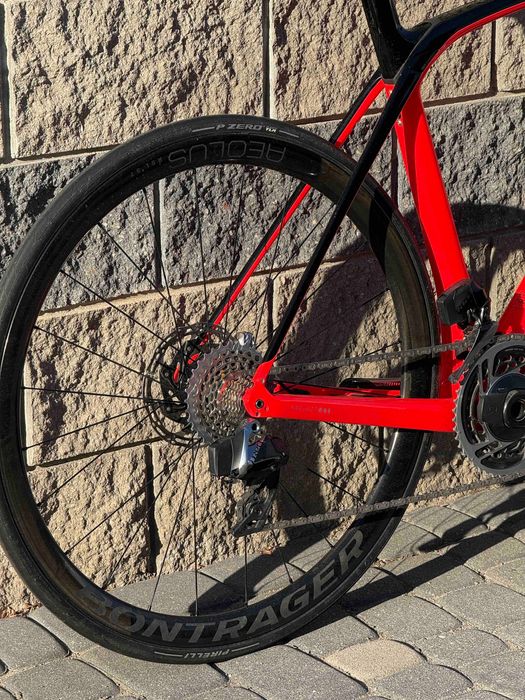 Trek Domane SLR9 Sram RED AXS carbon rower szosowy