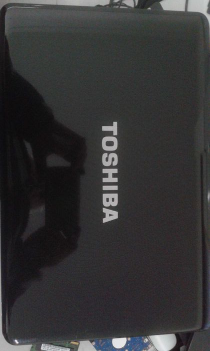Toshiba L650 (i3)