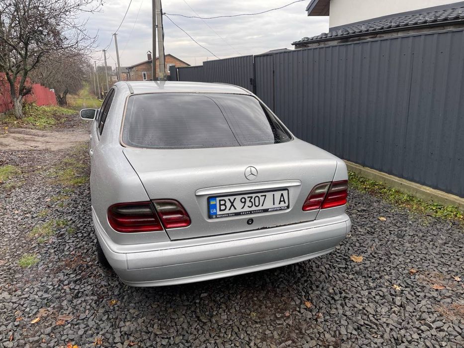 Mercedes-Benz E-Class 2000
