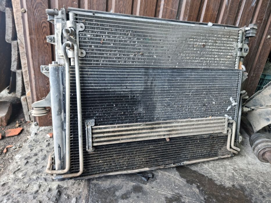 Комплект радіатора  VW TOUAREG 7L 5.0 TDI