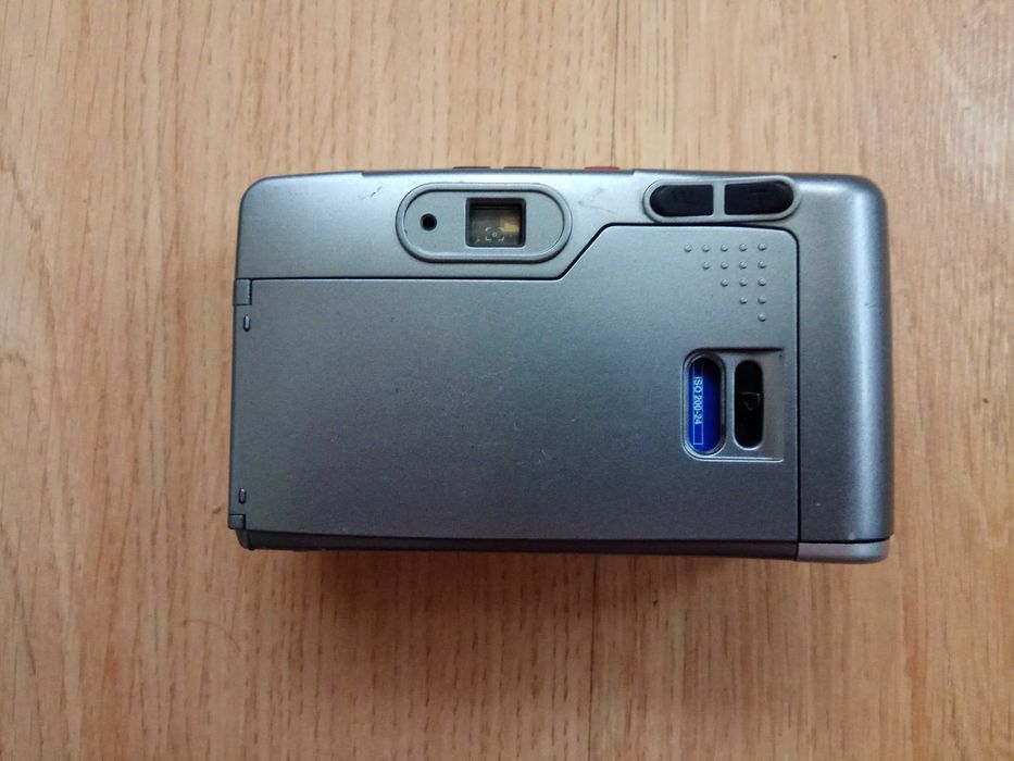 Якісний плівковий фотоаппарат Samsung Fino 800 ( Zoom)  справний