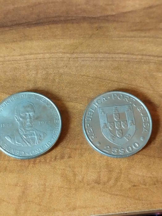 Lote 34 Moedas 25$00-Centenário Falecimento Alexandre Herculano 1977