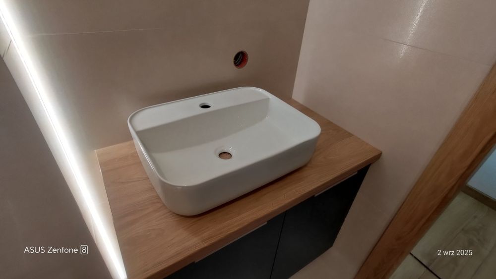 Umywalka nablatowa/wiszaca lavita