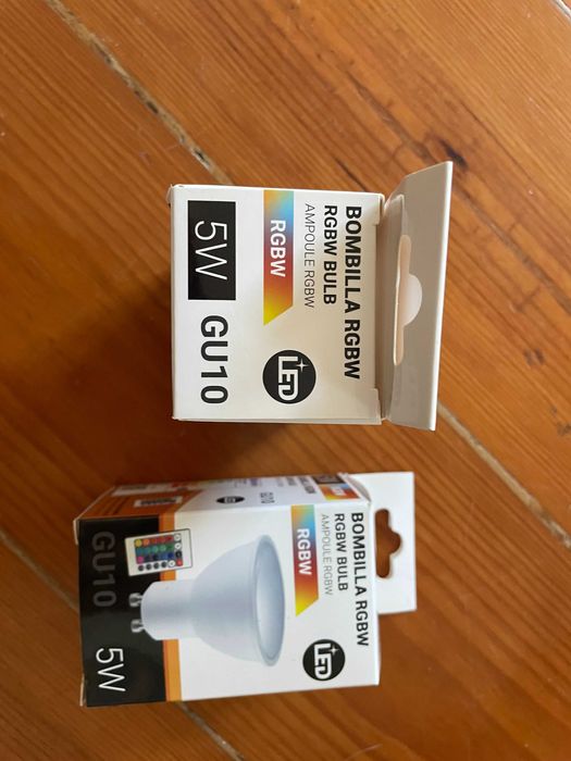 Lâmpada LED GU10 RGBWW 5W com controle remoto