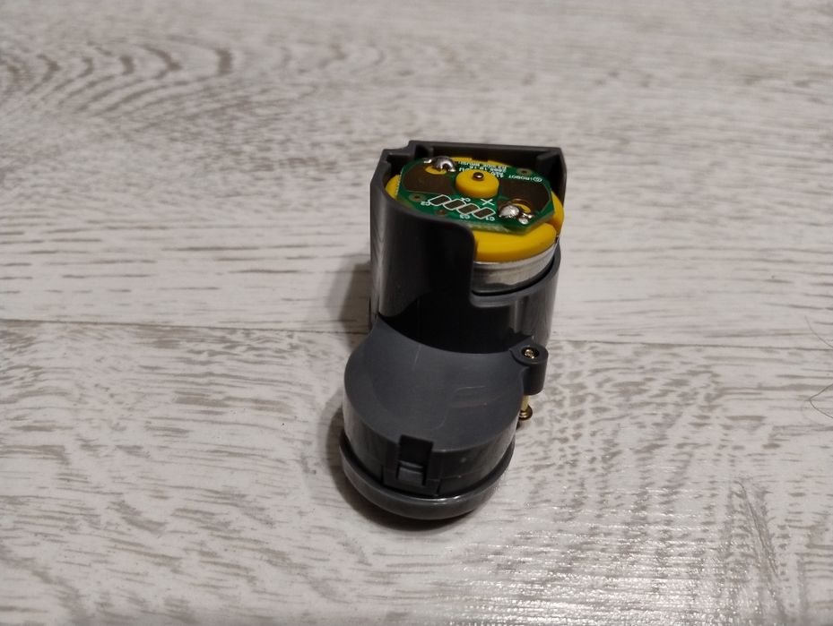 Moduł szczotki bocznej Irobot Roomba i3 (237 godz)