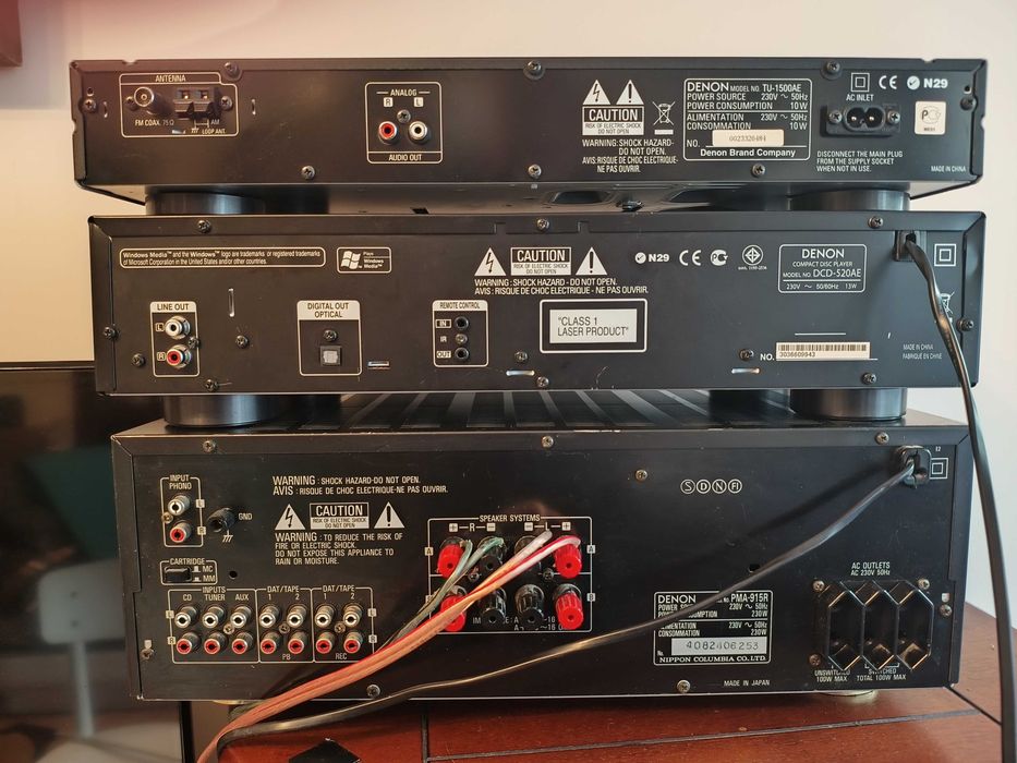 Wieża stereo wzmacniacz Denon PMA-915R, odtwarzacz DCD-520AE, tuner TU-1500AE